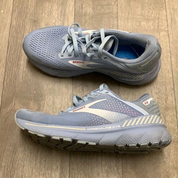 Womens Brooks Adrenaline 22 GTS Running Walking Lowcut Sneakers - Picture 1 of 9